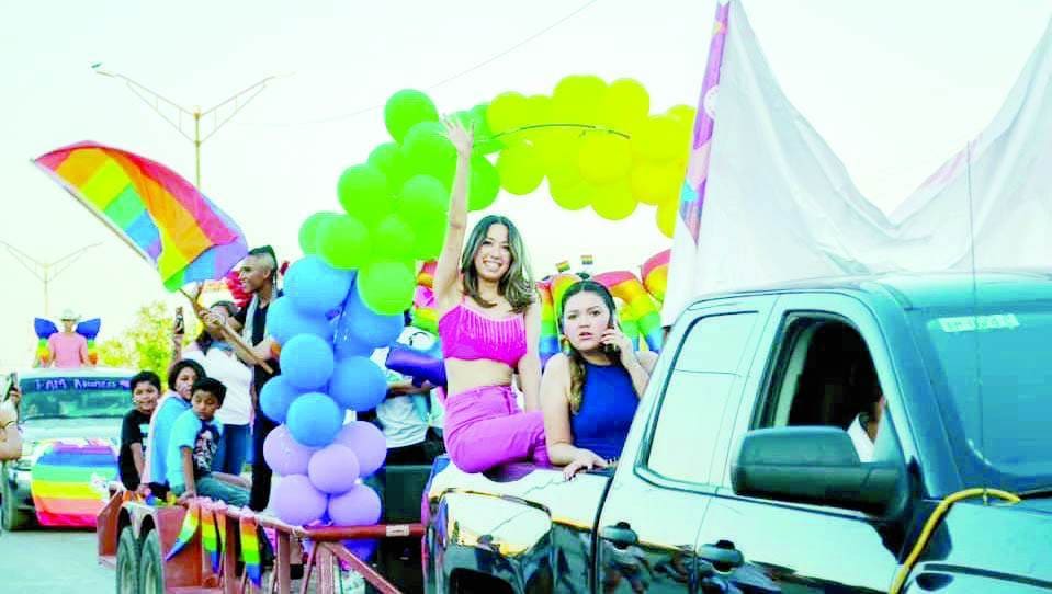 Marchan por el Orgullo LGBTTTIQ+