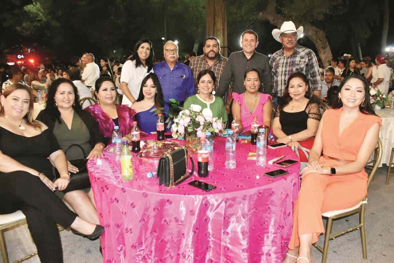 Reconoce alcalde unidad de su gente