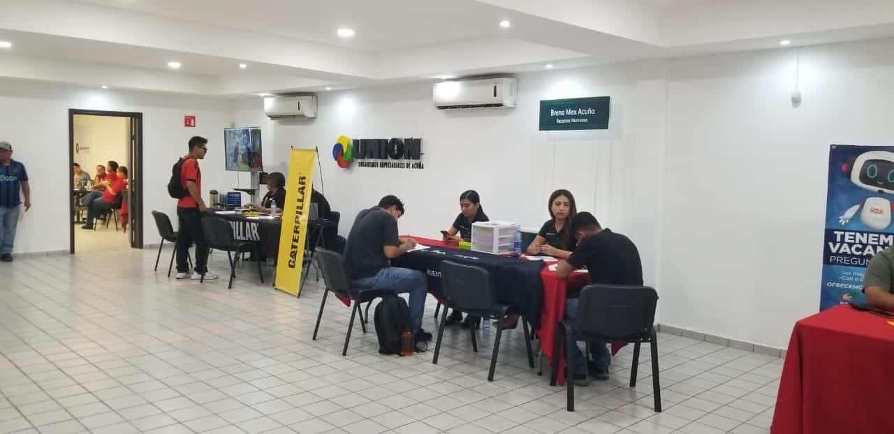 Realizan jornada de contratación; ofertan 250 vacantes