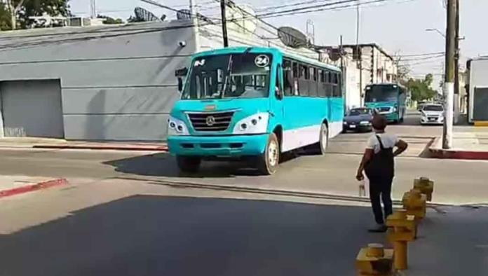 Exigen aire acondicionado en el camión; “¿La TV que?”