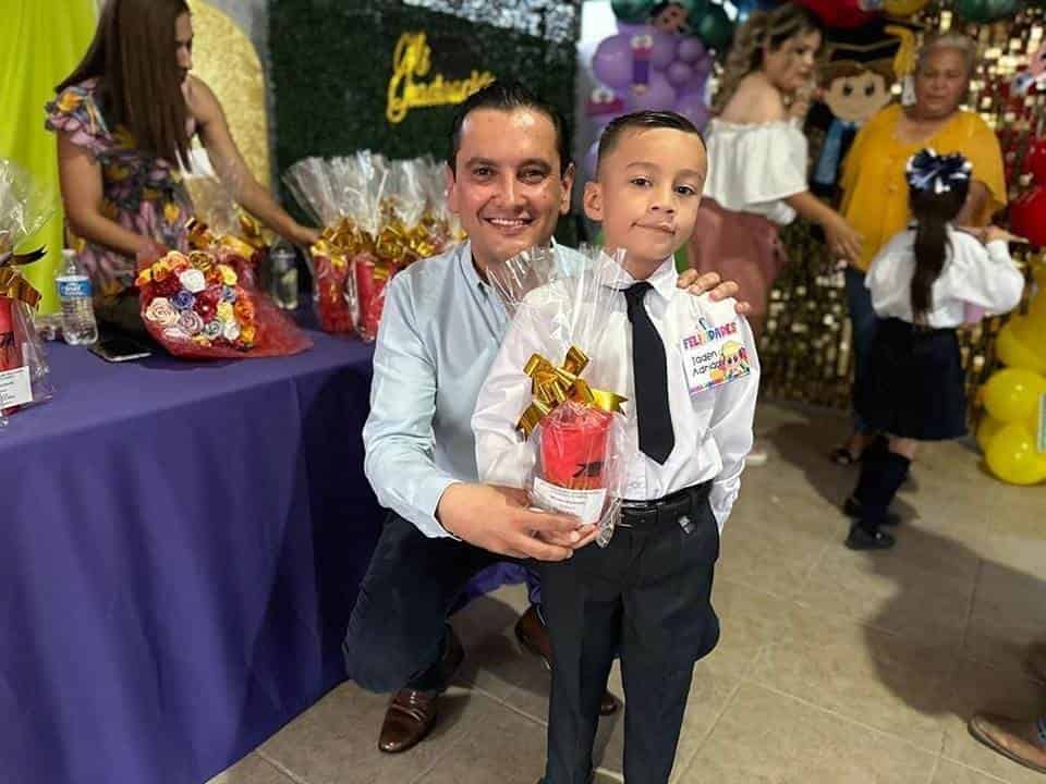 Apadrina Pepe a estudiantes del preescolar “Amado Nervo”