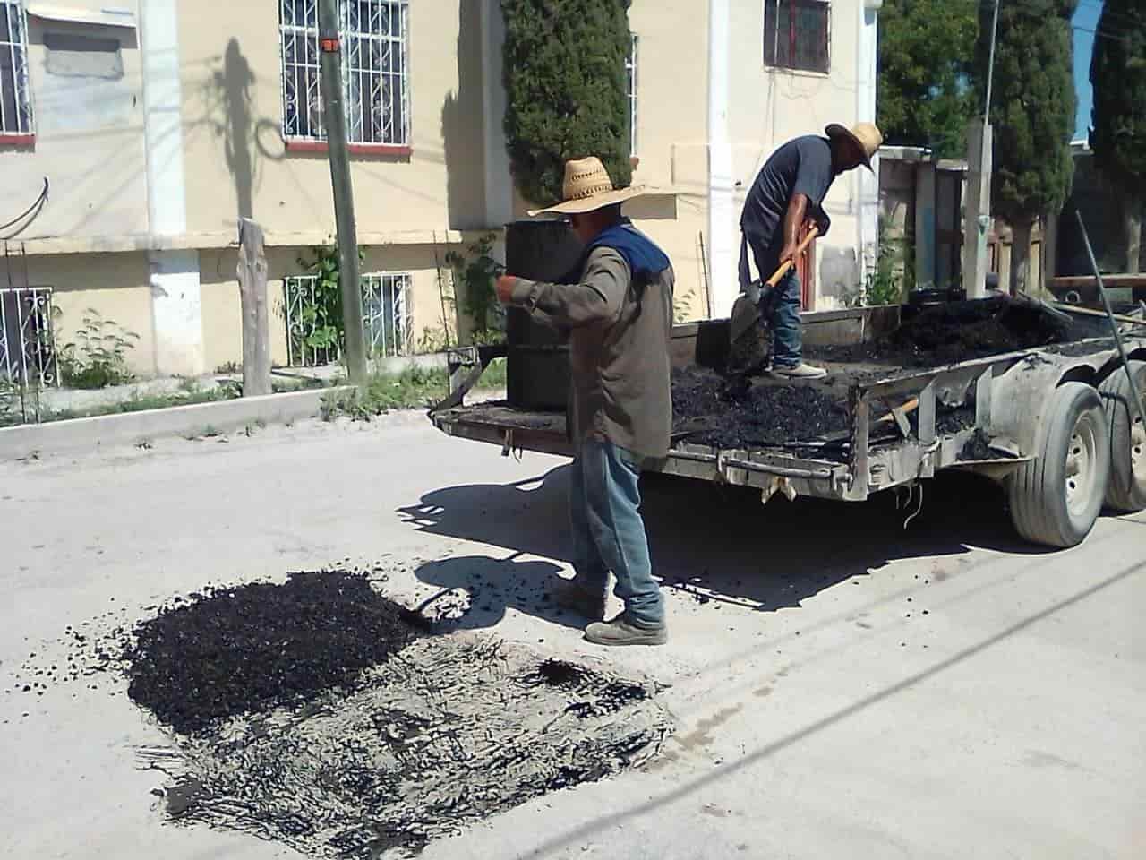 Realizan acciones de bacheo