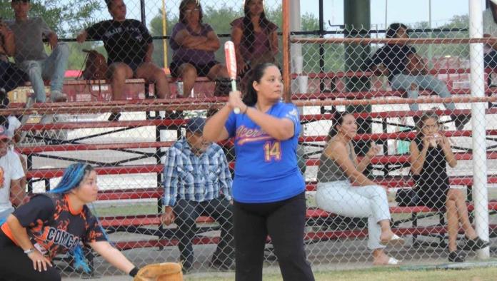 Inicia la serie de playoffs en Sóftbol Categoría B