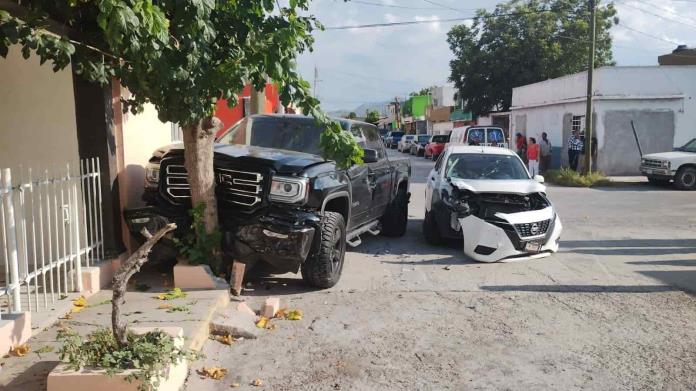 Provoca paisano choque en la Mayo Provoca paisano choque en la Mayo