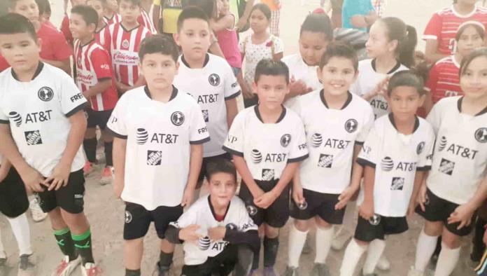 Premian lo mejor de fútbol infantil