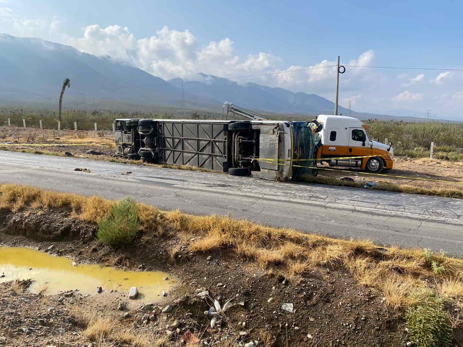 Camionazo deja 8 muertos