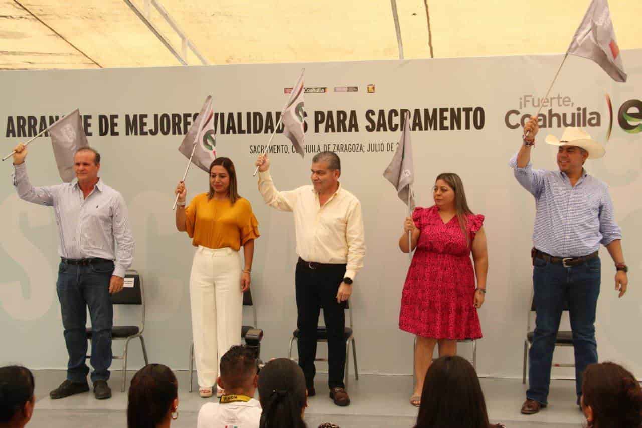 Lleva Miguel Ángel Riquelme  obras a la región centro