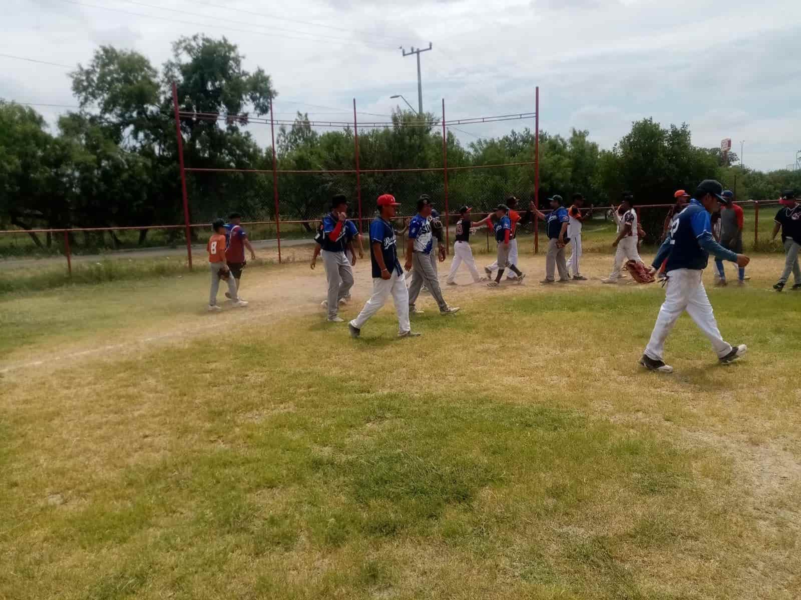 En la jornada de béisbol intercolonial