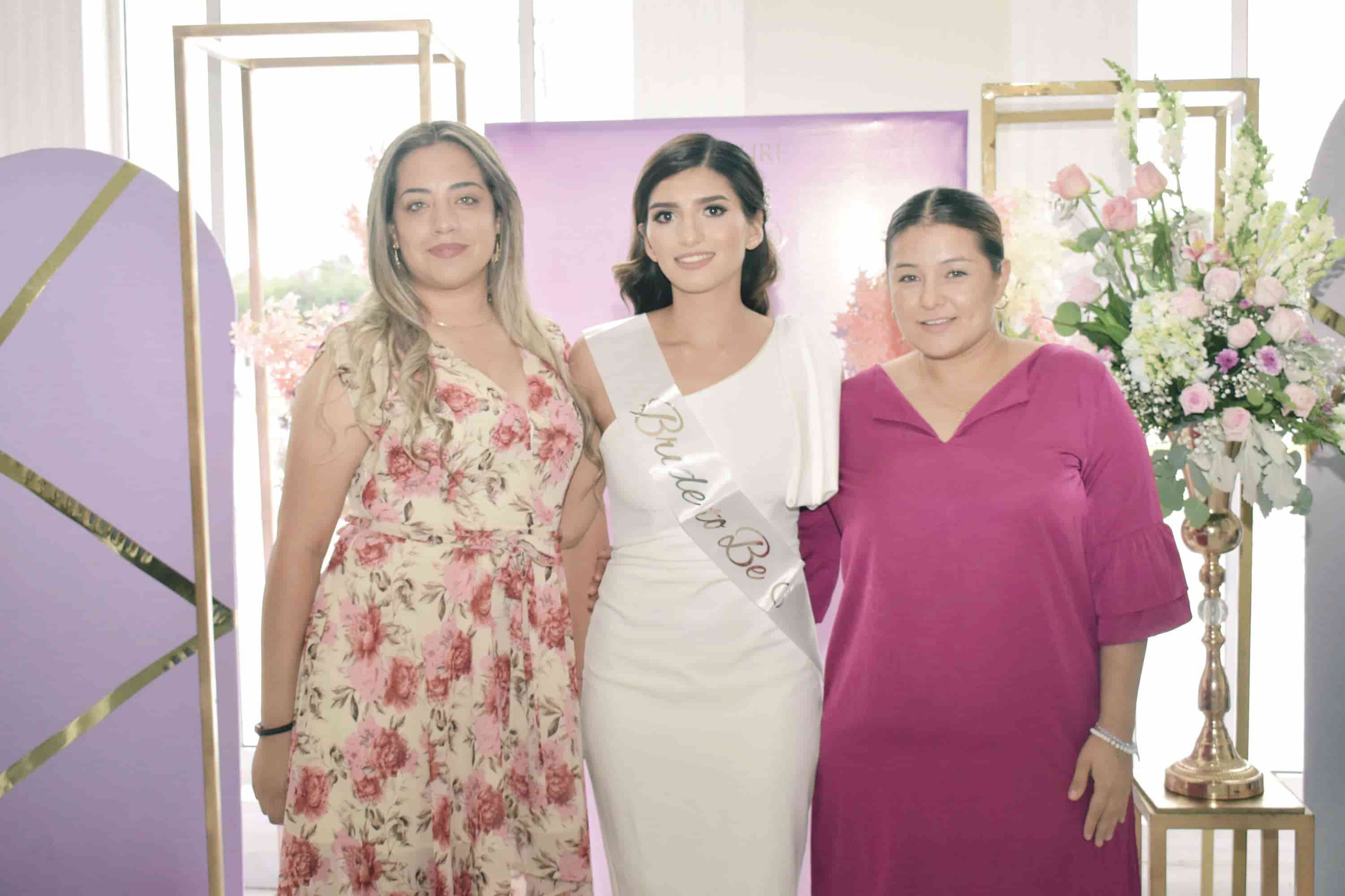 Vanessa Melissa en camino hacia el altar