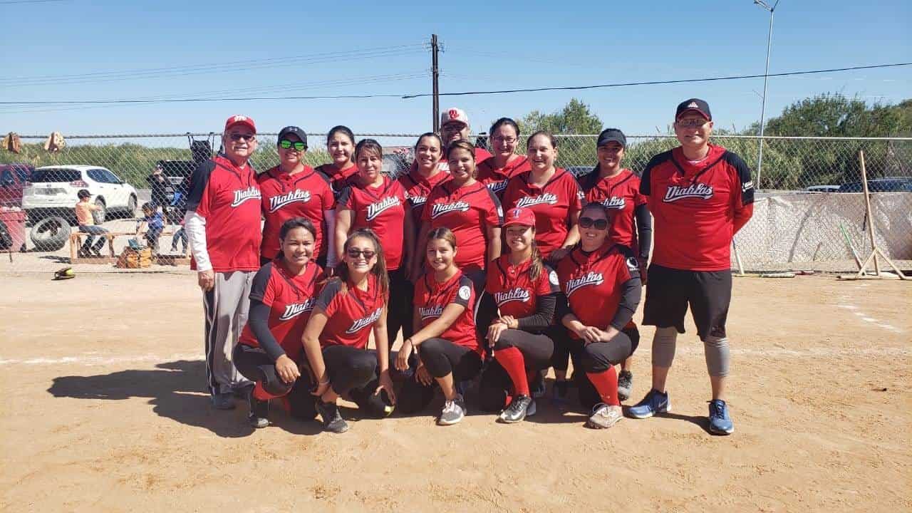 Bluejays vencen 20-9 a Las Diablas