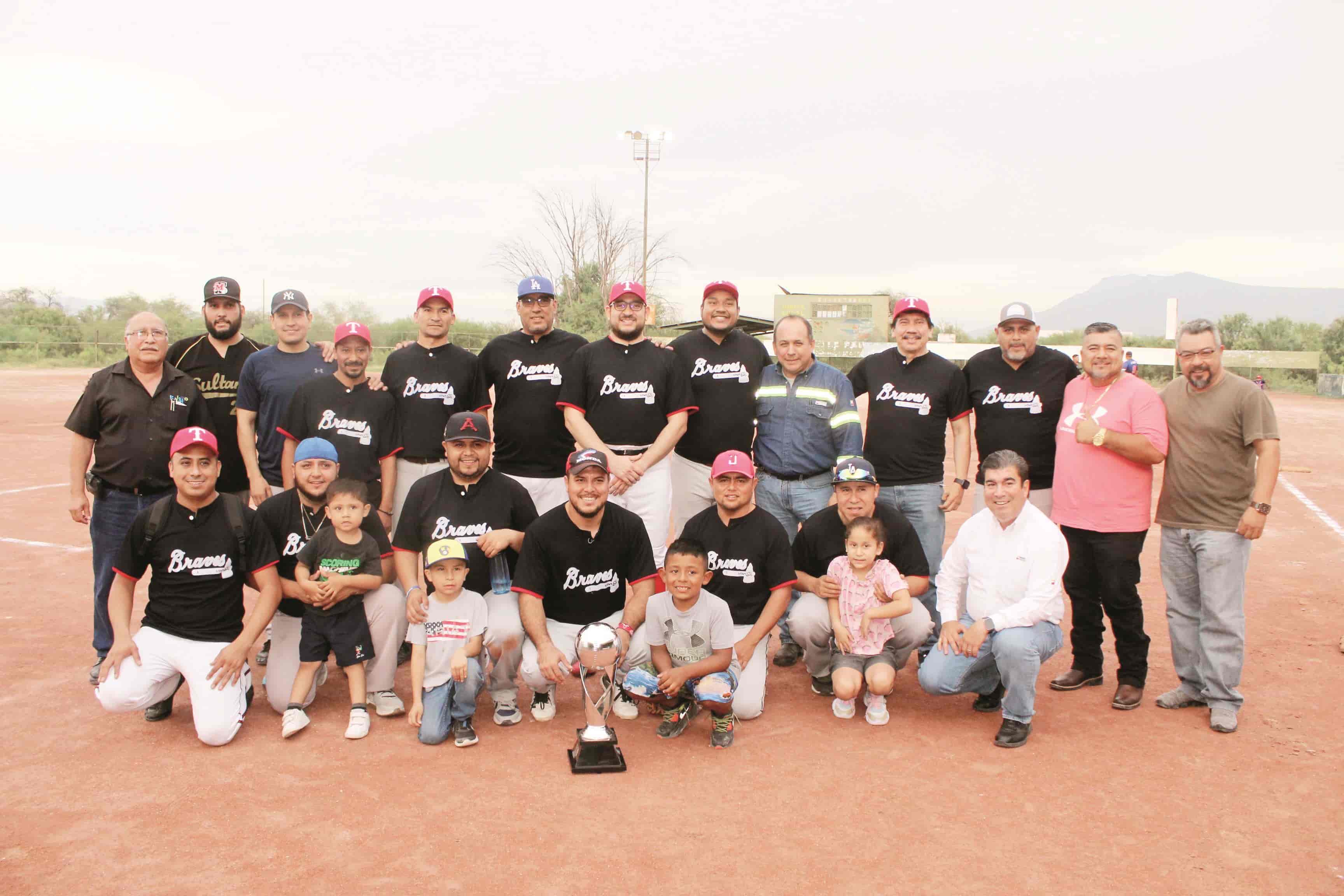 Maxion campeón de torneo softbol FNSI