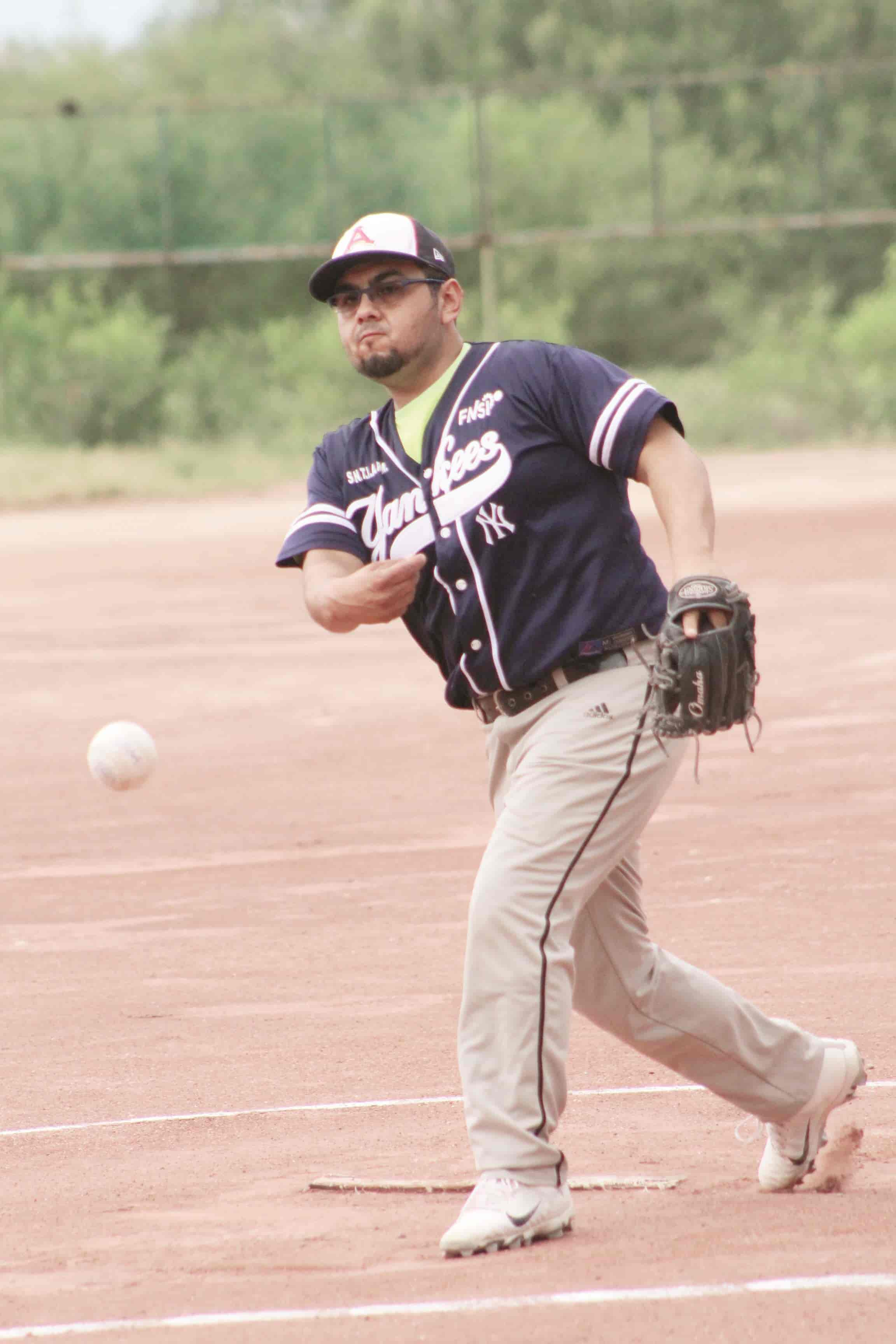 Maxion campeón de torneo softbol FNSI