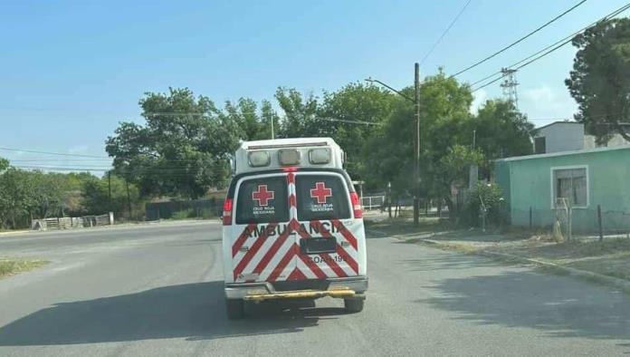 Atienden a señora con golpe de calor