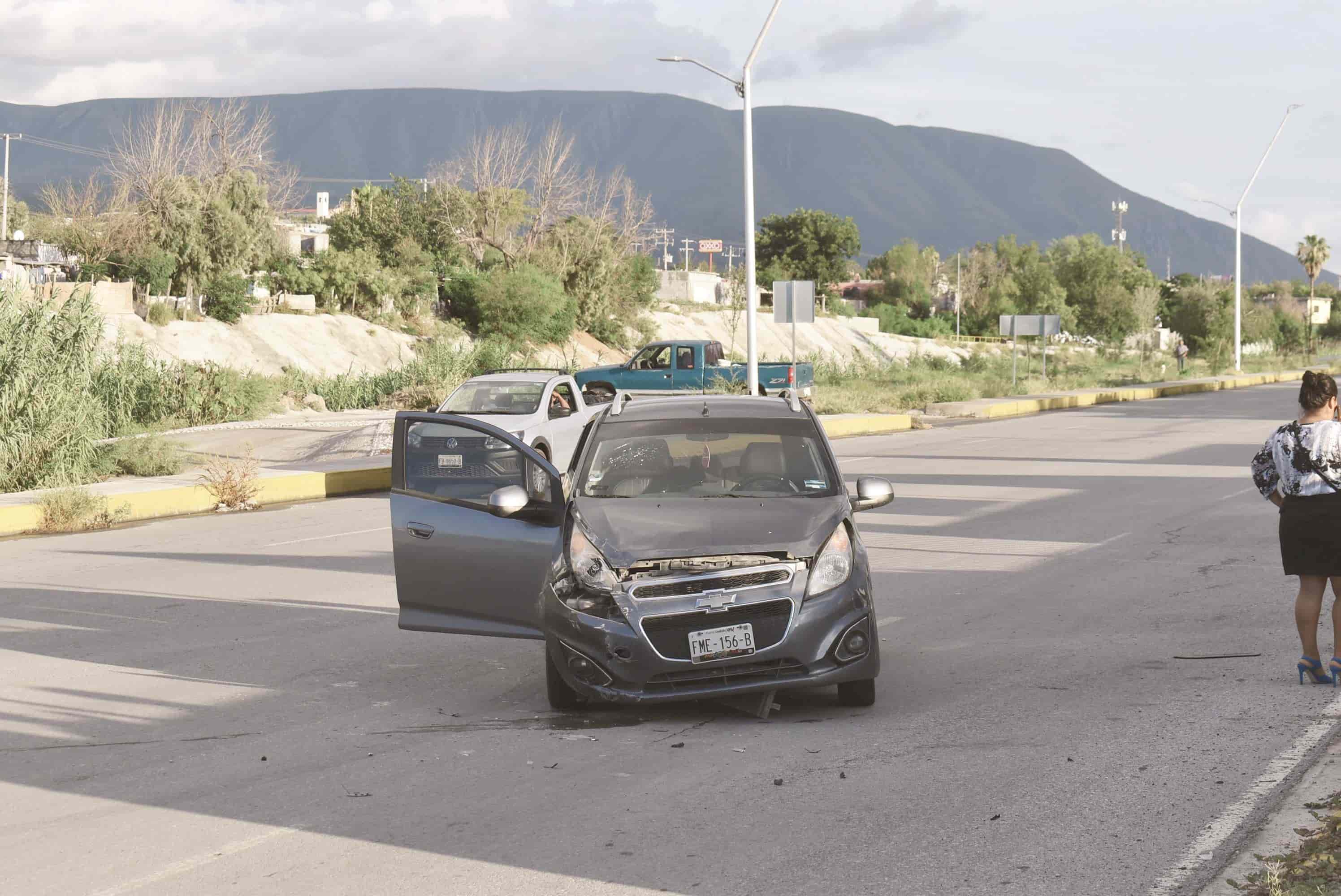 Encontronazo deja a menor lesionado