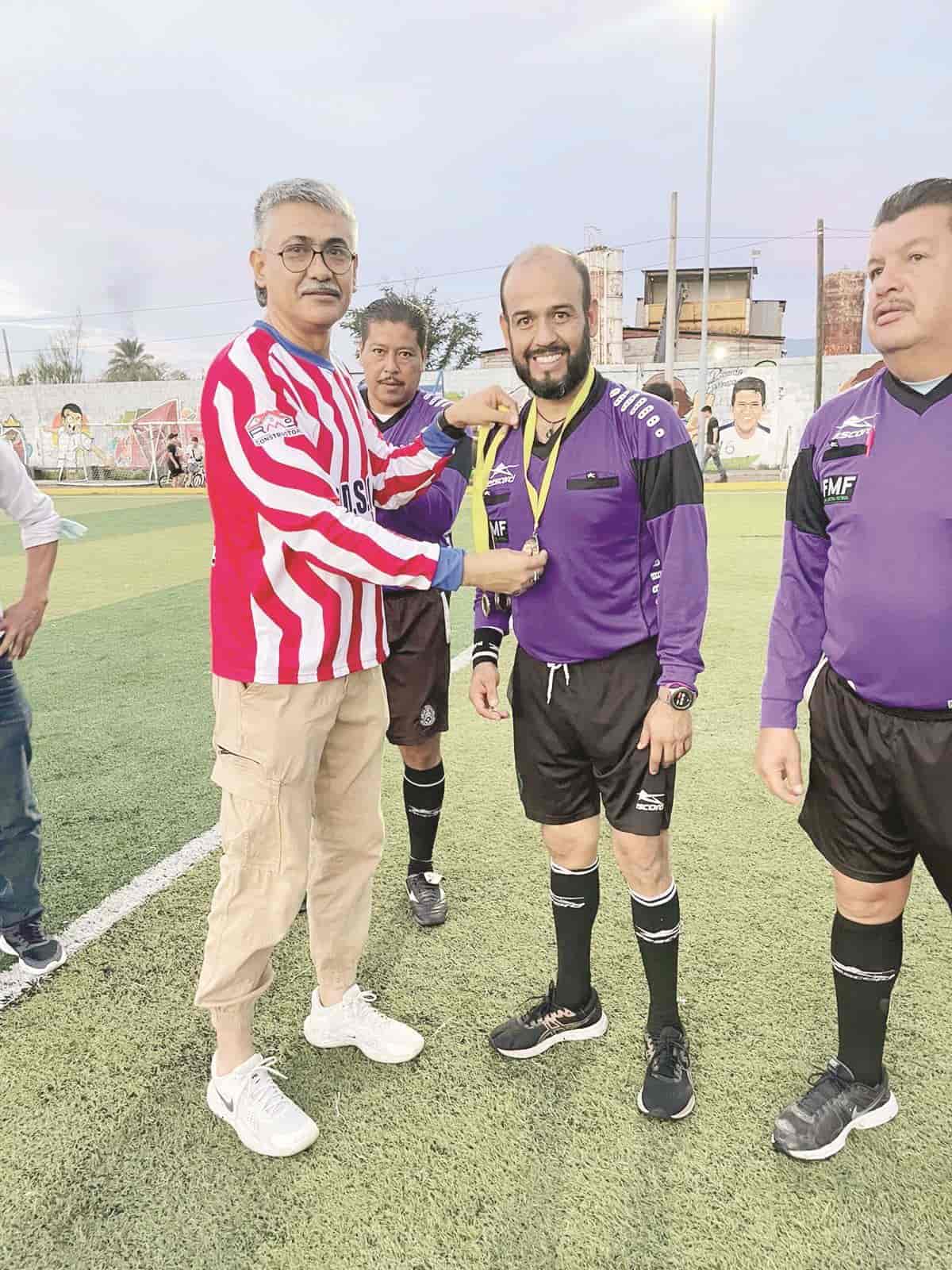 Hace Historia, futbol Oro Plus