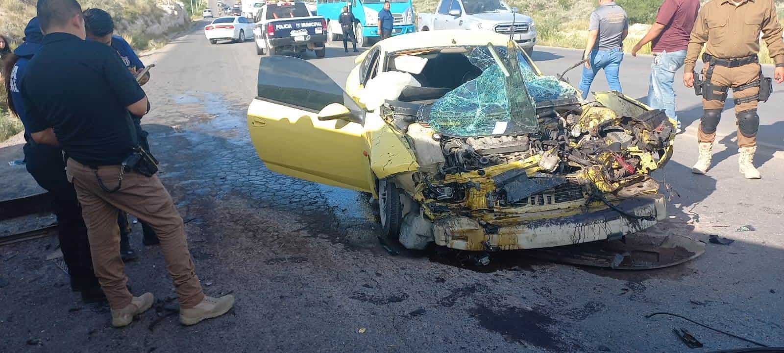 Resultan 3 lesionados en encontronazo