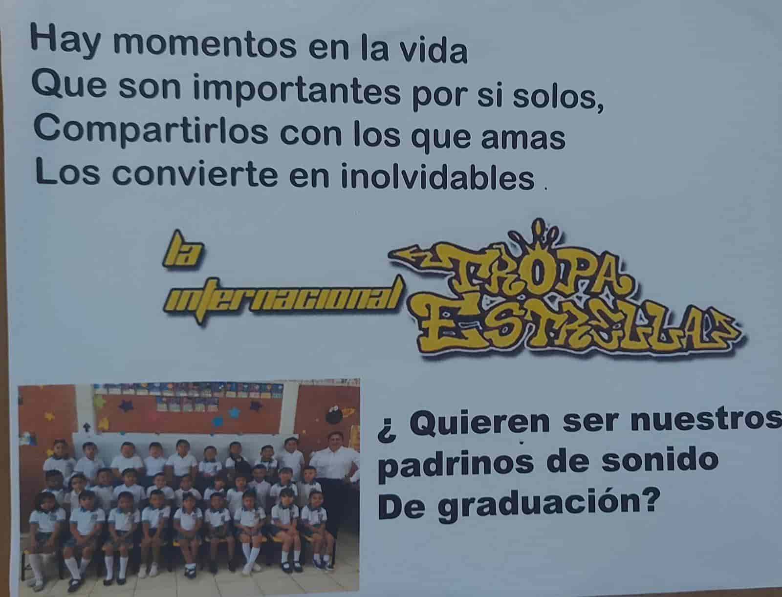 Piden apadrinar graduación y reciben concierto en vivo