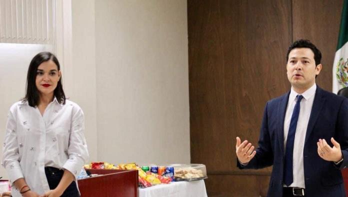 Reunión de procuradores; reciben capacitación