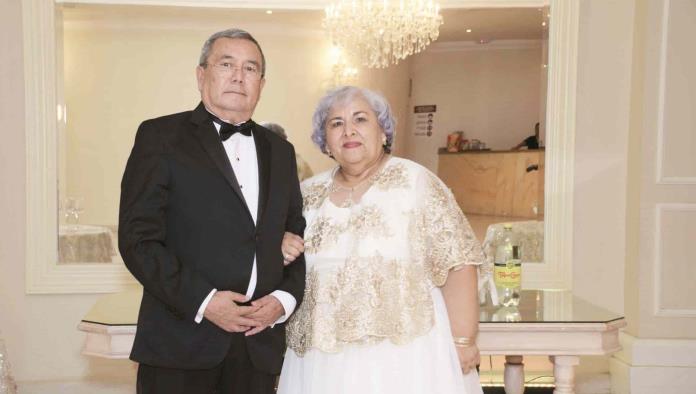 Candelaria y Jesús celebran Bodas de oro