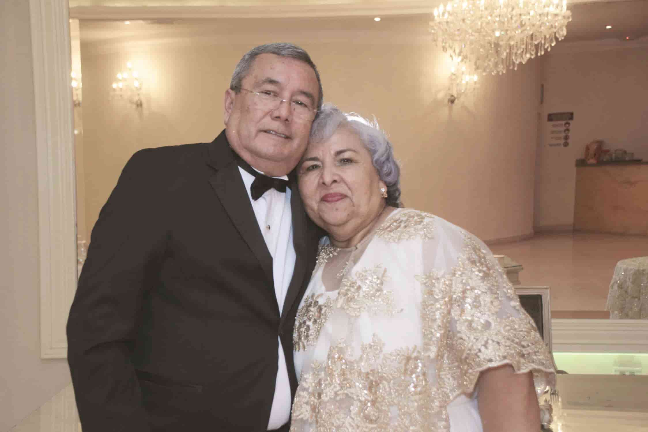 Candelaria y Jesús celebran Bodas de oro