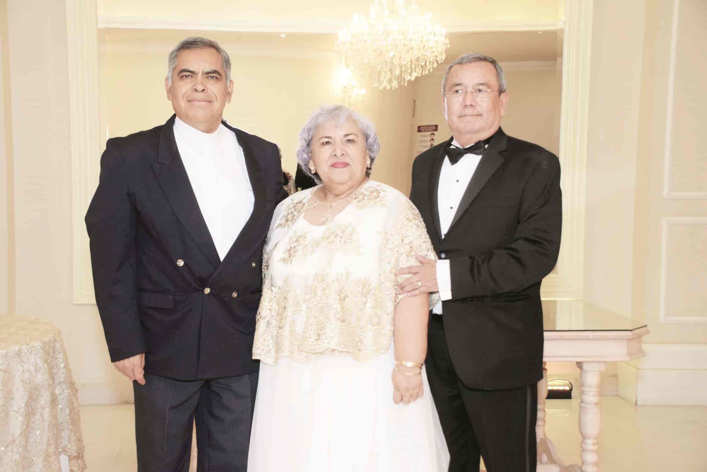 Candelaria y Jesús celebran Bodas de oro