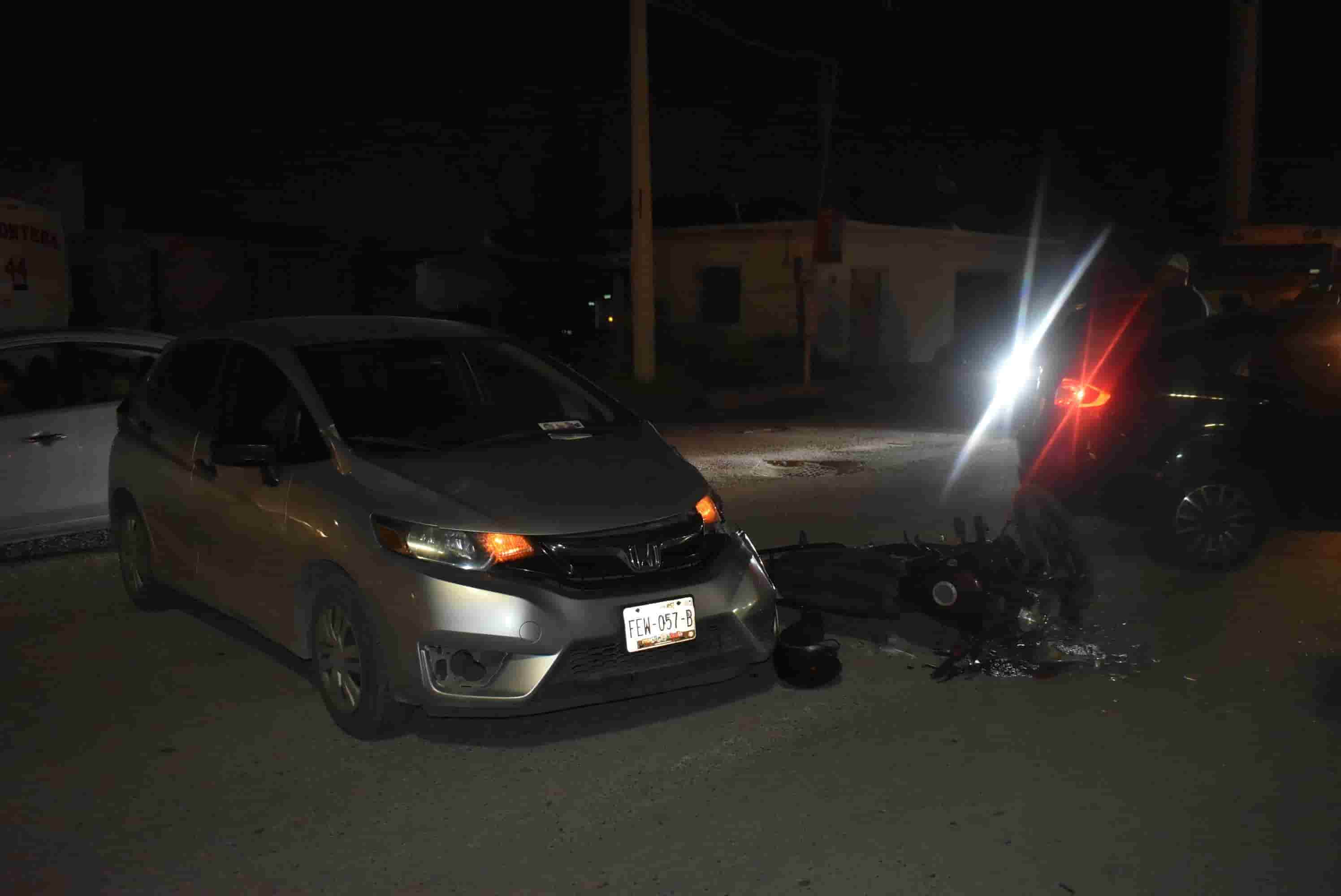 Tumba a motociclista y huye, el cobarde