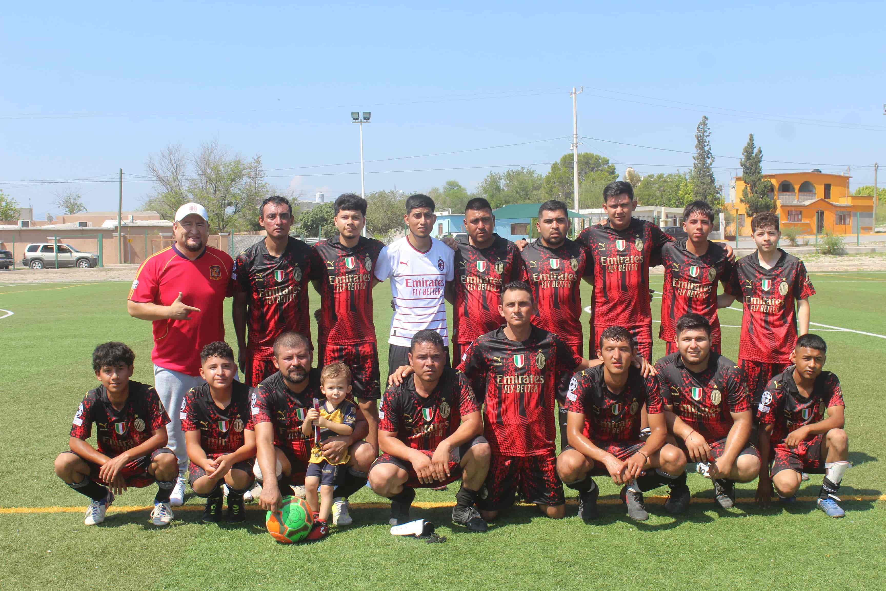 Rayos goleo a Milán, en futbol Castaños.