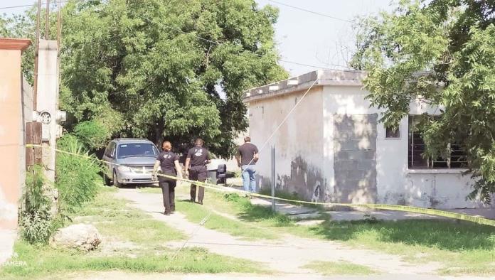 Taxista decidió salir por la puerta falsa