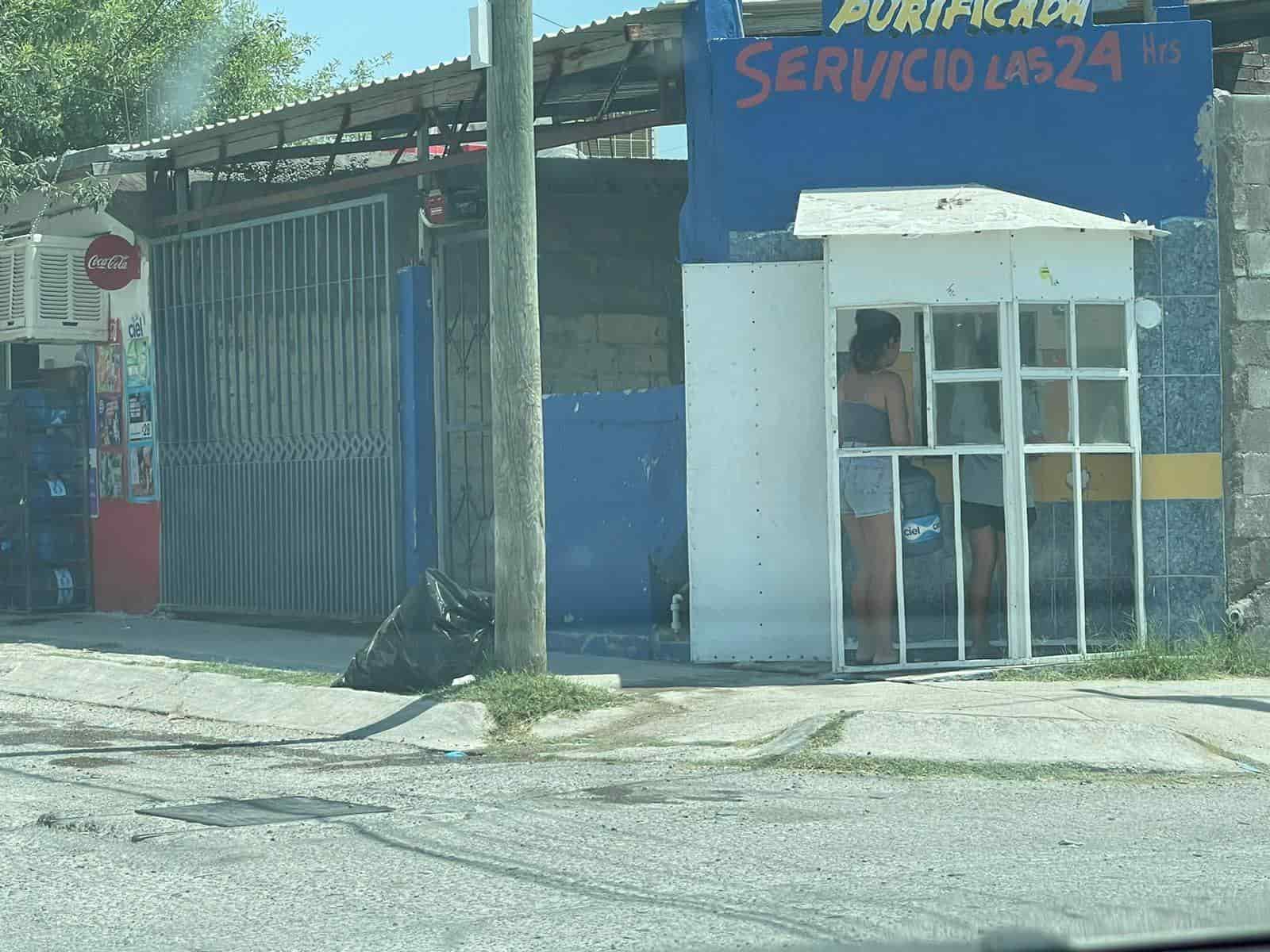 Clausuran 8 máquinas expendedoras de aguas