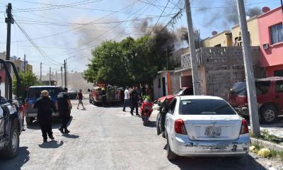 Corto circuito arrasa con vivienda