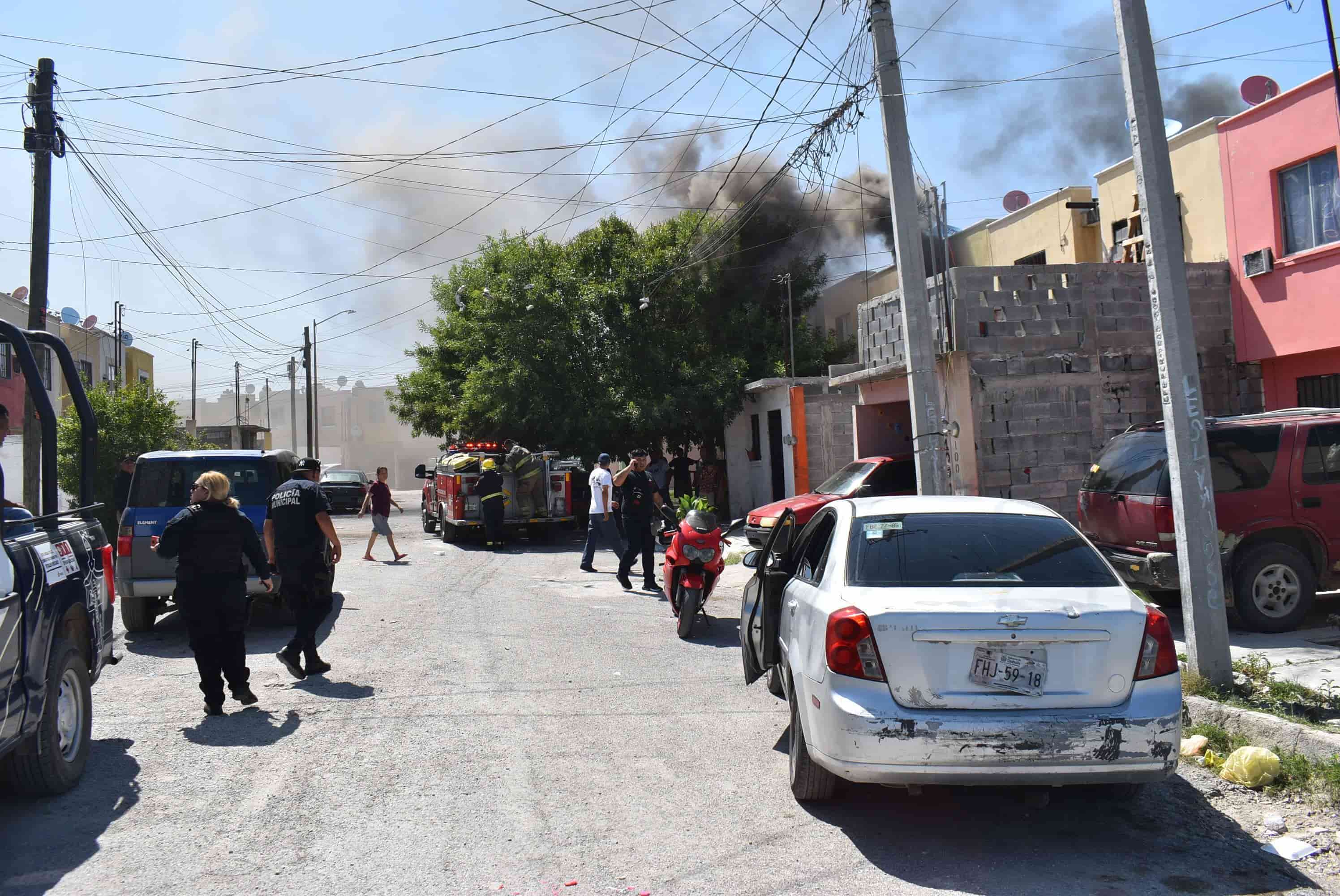 Corto circuito arrasa con vivienda