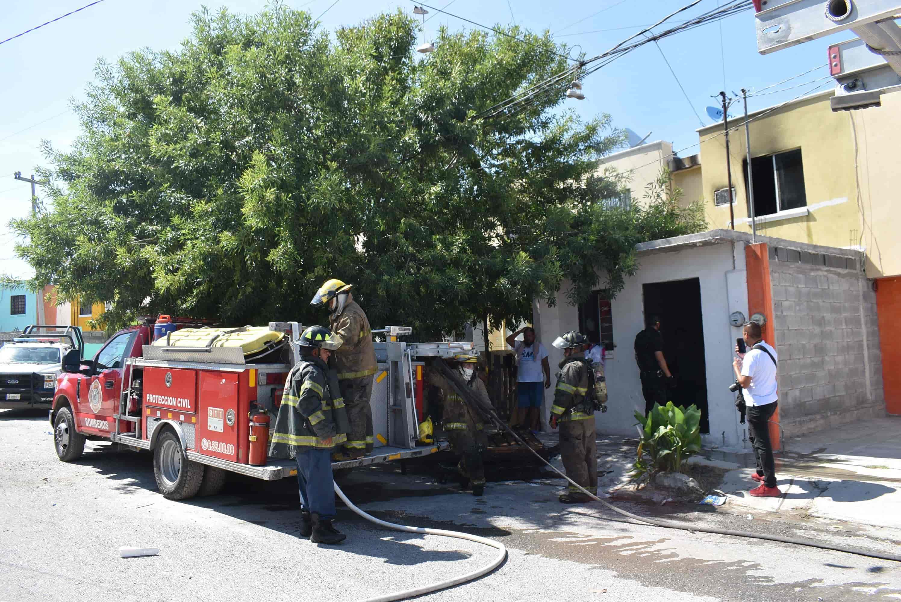 Corto circuito arrasa con vivienda