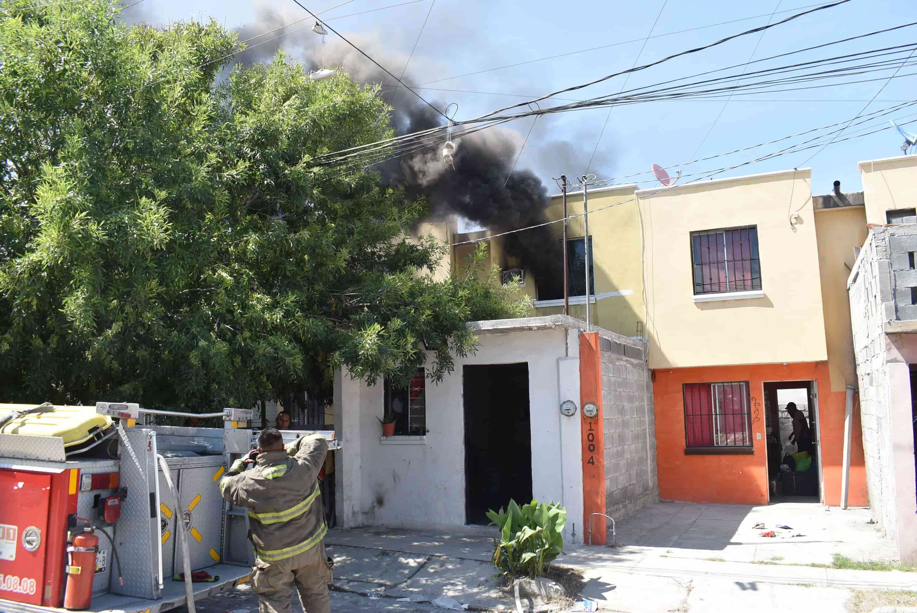 Corto circuito arrasa con vivienda