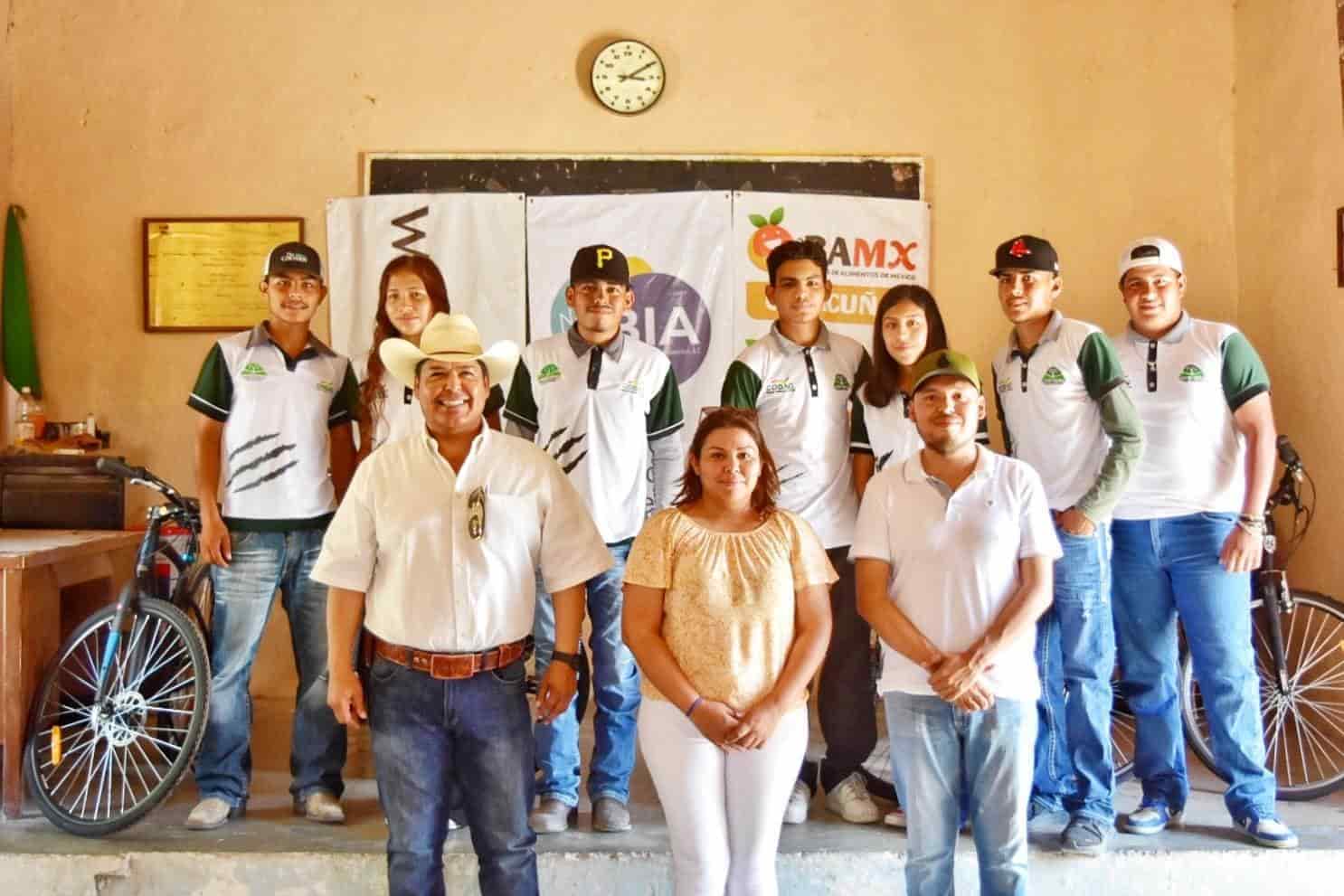 Donan bicicletas a más estudiantes