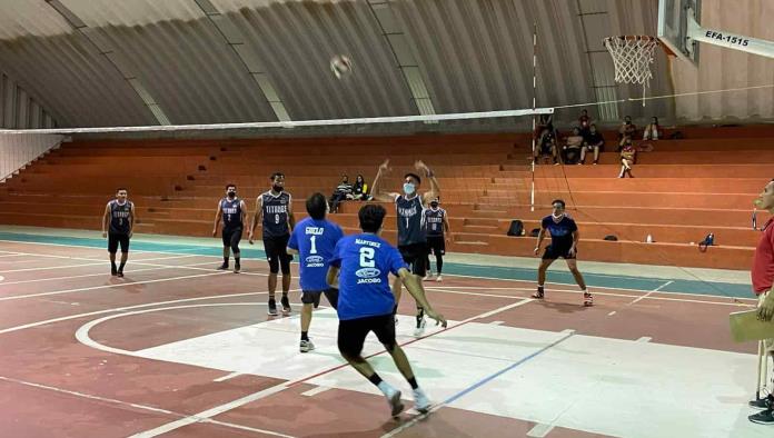 Tropieza Deportivo 2000 en la liga de voleibol