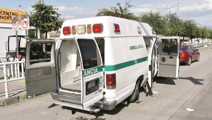 Choca ambulancia con paciente grave