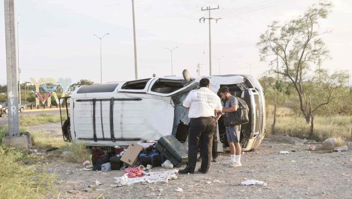 7 heridos en volcadura