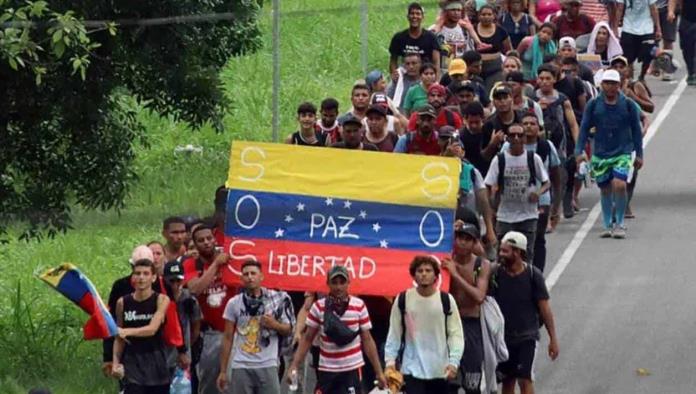 Parte nueva caravana migrante de venezolanos de Chiapas