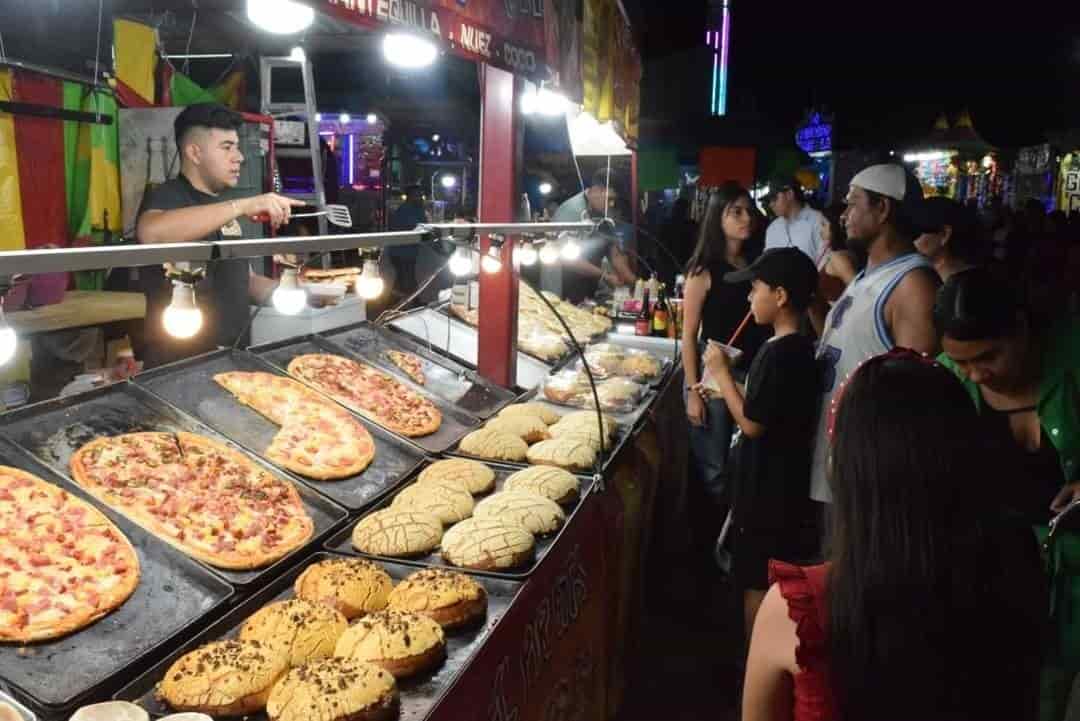 Invitan a cenar a la Feria de San Buena