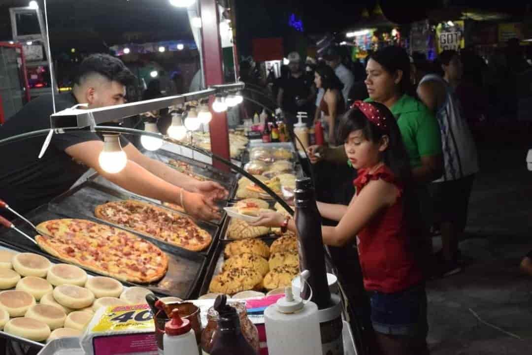 Invitan a cenar a la Feria de San Buena