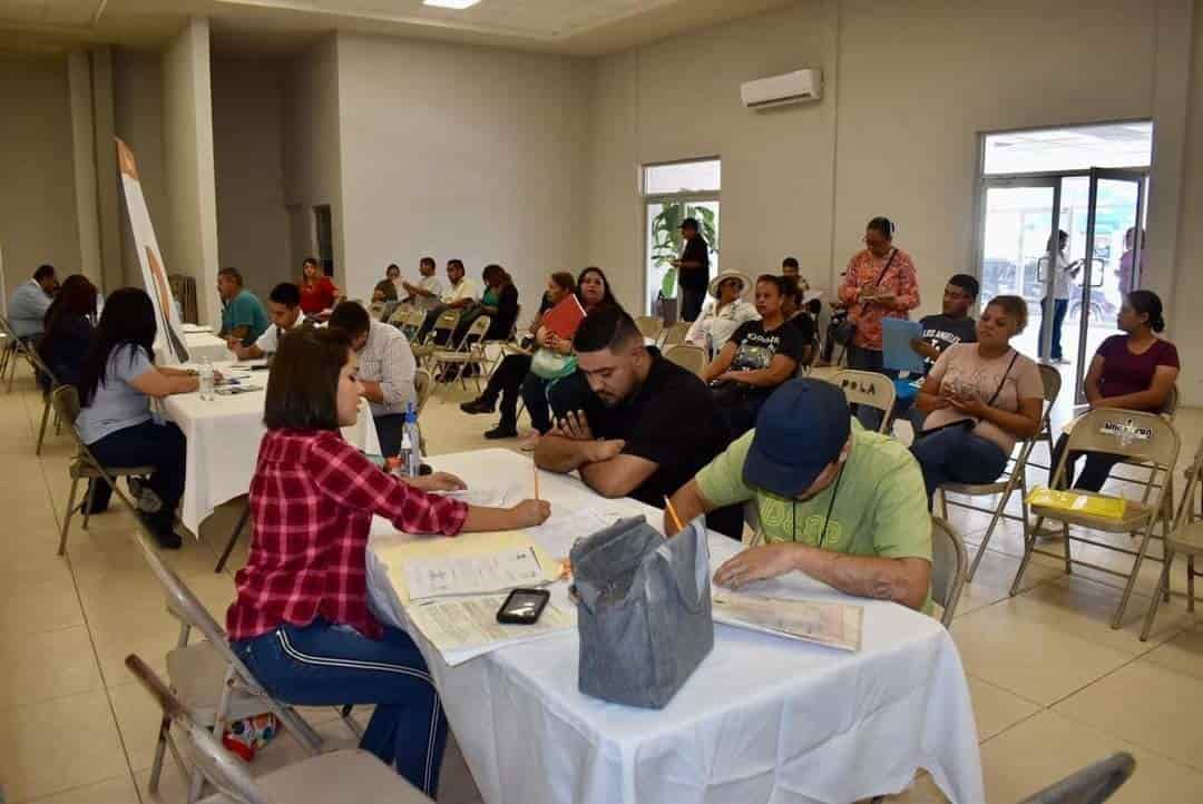 Aprovechan ciudadanos campaña de contratación