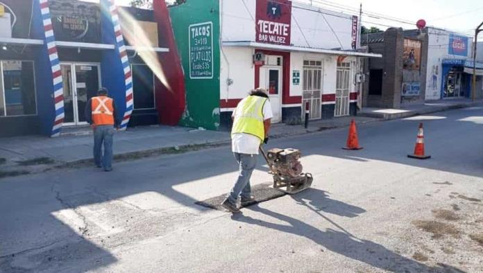 Avanza plan de bacheo permanente en Allende