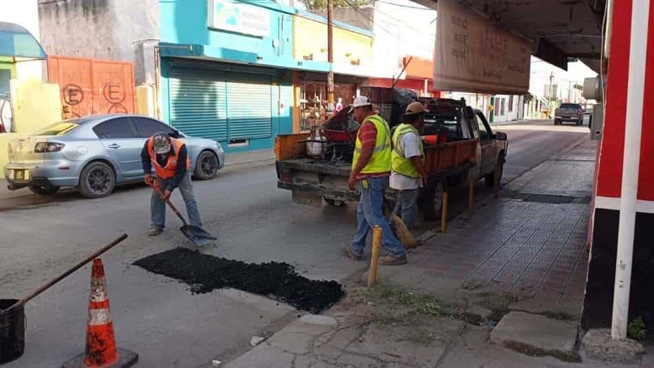 Avanza plan de bacheo permanente en Allende