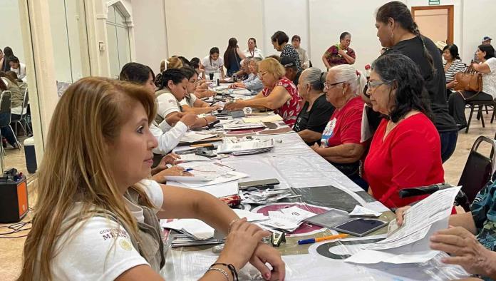 Último pago presencial para adultos mayores