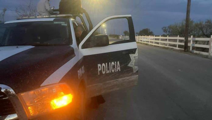 Navajea a mujer por celos