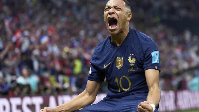 ¡Más de $330 millones de dólares al año! Mbappé debe decidir