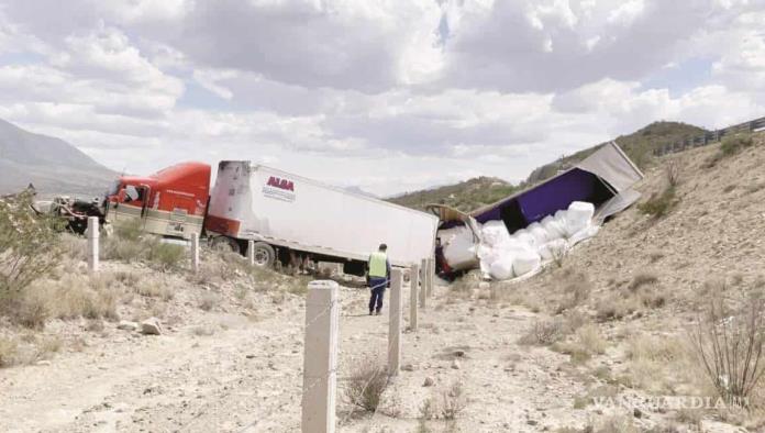 Dormita chofer Y cae a barranco