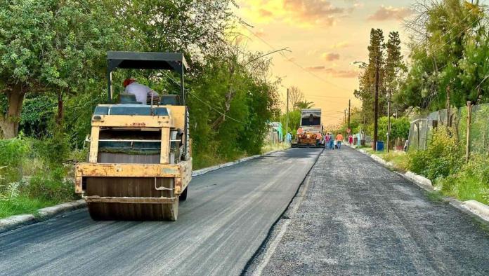 Llega pavimentación a colonia Santa Cruz