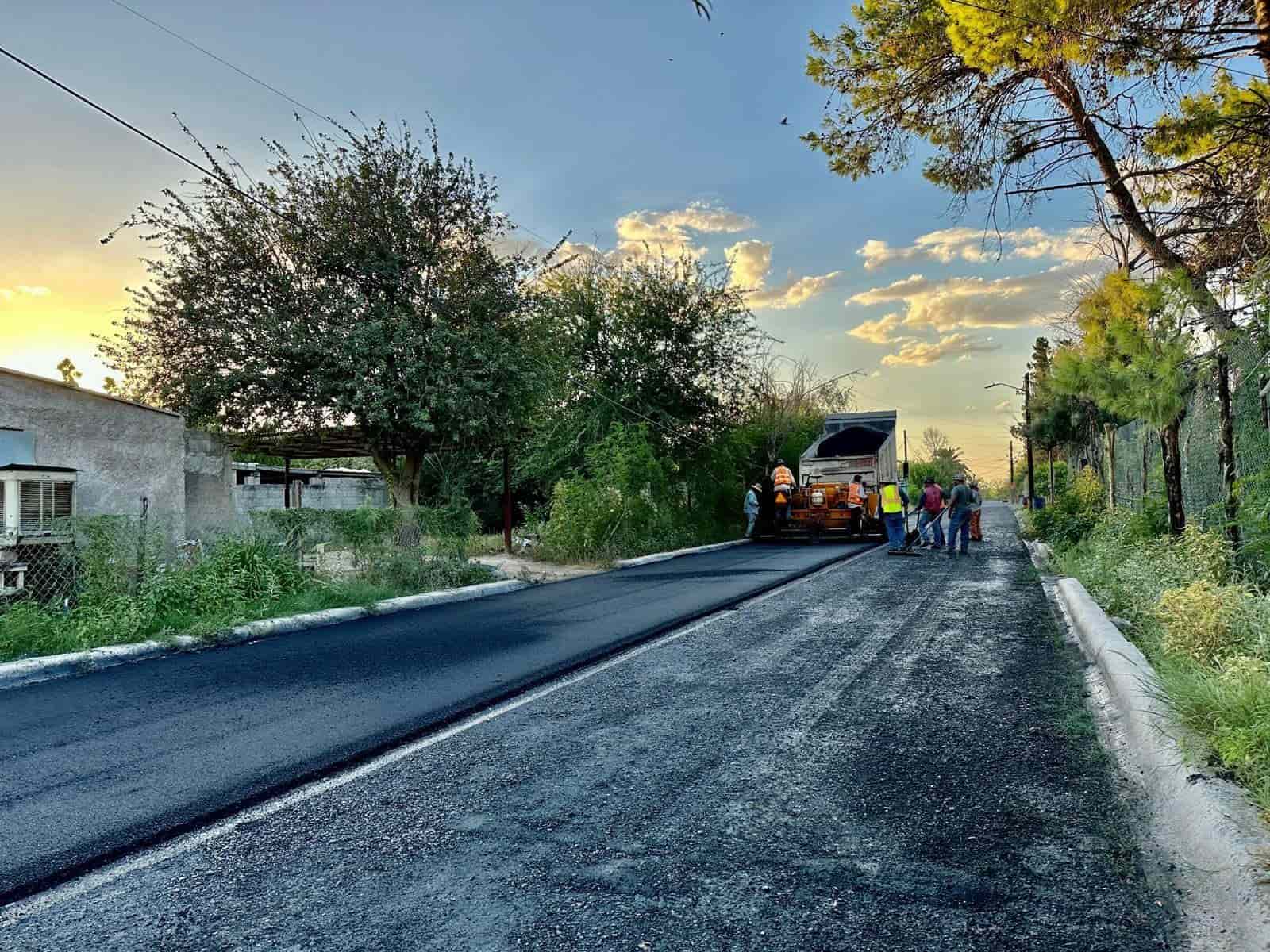 Llega pavimentación a colonia Santa Cruz