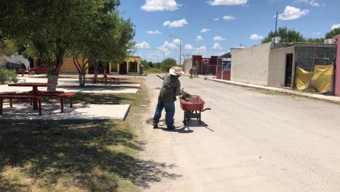 Despliegan cuadrillas de limpieza en Nava